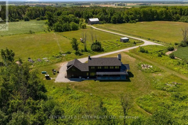 2224 Rainbow Valley Road W, Springwater, ON L9X1G3 Photo 3