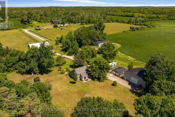 2224 Rainbow Valley Road W, Springwater, ON L9X1G3 Photo 4