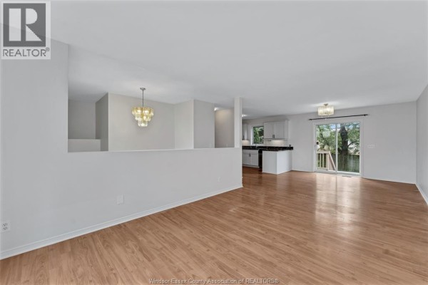 2225 Longfellow Avenue, Windsor, ON, photo 3