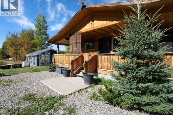2226 Garner Road, Quesnel, BC, photo 2