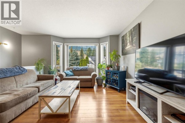 Bedroom - 2228 Linea Crescent, Lumby, BC V0E2G0 Photo 5