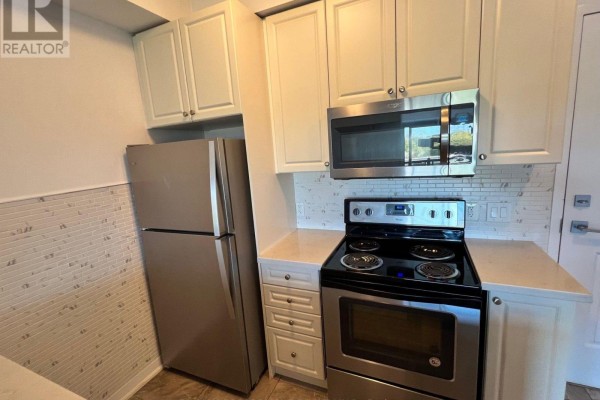 Laundry room - 223 - 2490 Old Bronte Road, Oakville, ON L6M9Y5 Photo 4