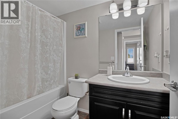 4pc Bathroom - 223 100 Chaparral Boulevard, Martensville, SK S0K0A2 Photo 5