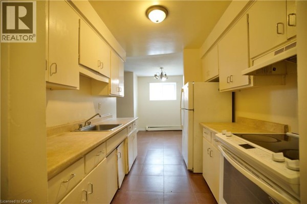 223 Heiman Street Unit# Unit 2, Kitchener, ON, photo 3