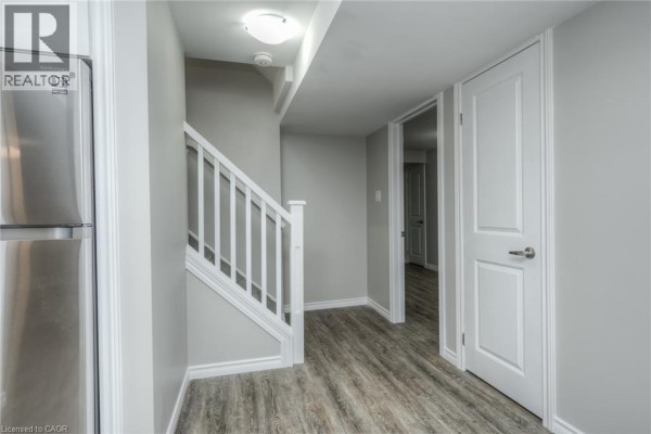 3pc Bathroom - 223 Highview Drive Unit# Lower, Kitchener, ON N2N2K6 Photo 2