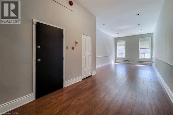 Bedroom - 223 King Street E Unit# 3, Hamilton, ON L8N1B6 Photo 4