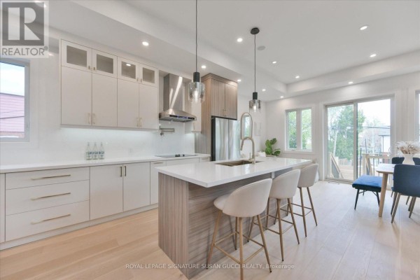 223 Queensdale Avenue, Toronto, ON, photo 3