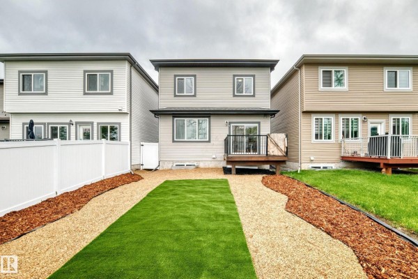 Kitchen - 223 Rolston Wd, Leduc, AB T9E1N1 Photo 3