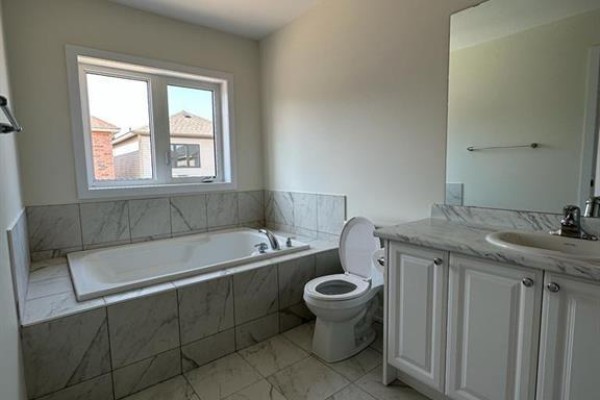 Bedroom - 223 Wilmot Road, Brantford, ON N3T0V8 Photo 4