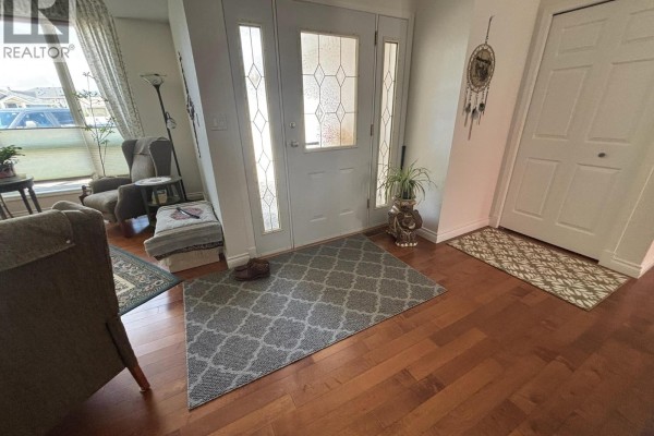 3pc Ensuite bath - 2230 Selkirk Place, Grand Forks, BC V0H1H0 Photo 5