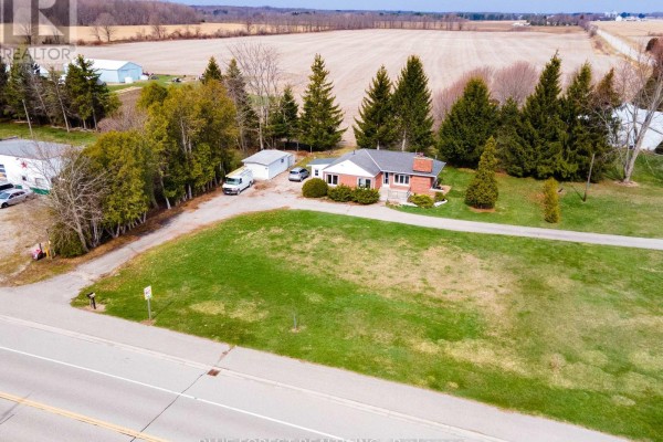 22300 Talbot Line, West Elgin, ON N0L2C0 Photo 2