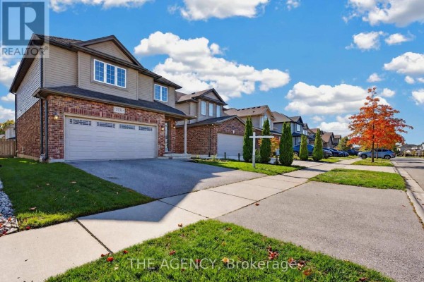 Kitchen - 2231 Buroak Drive, London North, ON N6G0L3 Photo 2