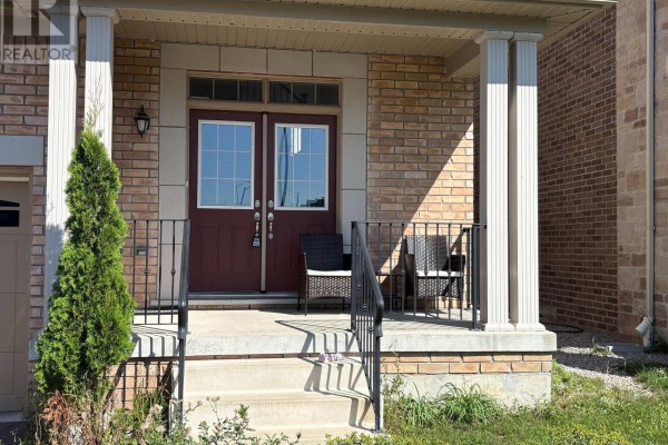 2233 Lozenby Street, Innisfil, ON, photo 2