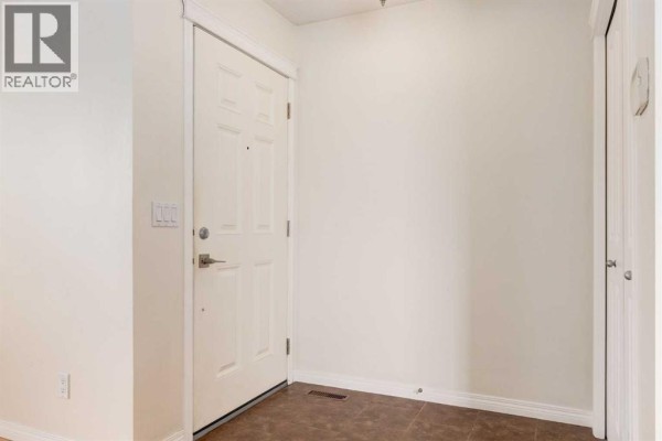 Living room - 2234 15a Street Se, Calgary, AB T2G3N1 Photo 3