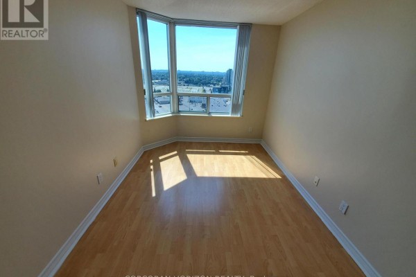 2235 - 68 Corporate Drive, Toronto, ON M1H3H3 Photo 3