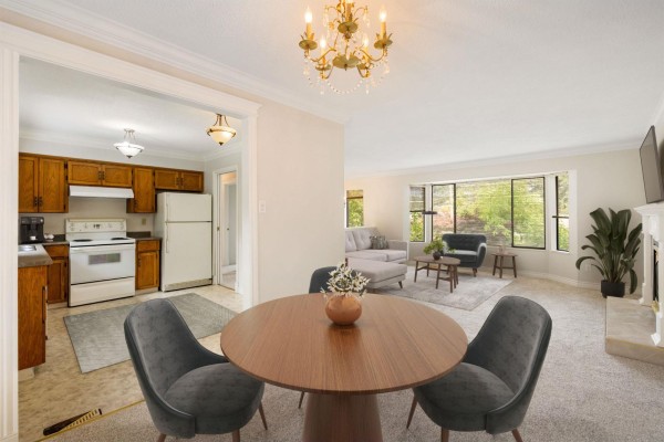 2235 152a Street, Surrey, BC V4A4P9 Photo 4