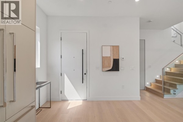 2236 E 5th Avenue, Vancouver, BC V5N1M8 Photo 5