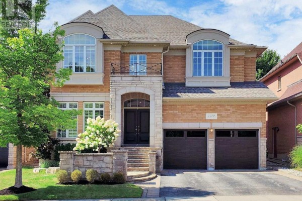 2238 Lyndhurst Drive, Oakville, ON, photo 3