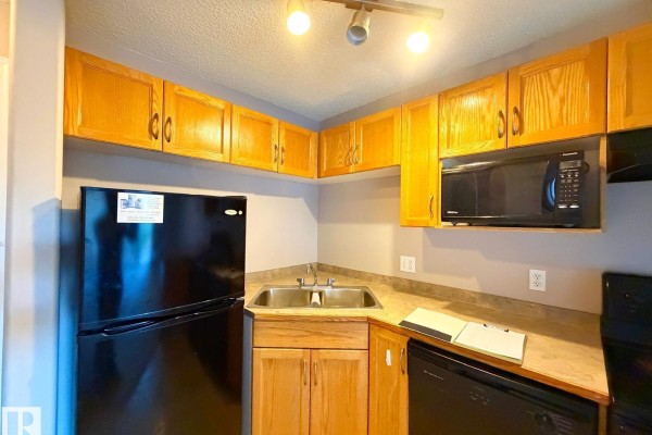 ##224 #224 2305 35a Avenue Northwest Nw Nw, Edmonton, AB T6T1Z2 Photo 4