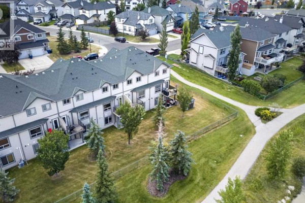 224 Bayside Point Sw, Airdrie, AB, photo 2