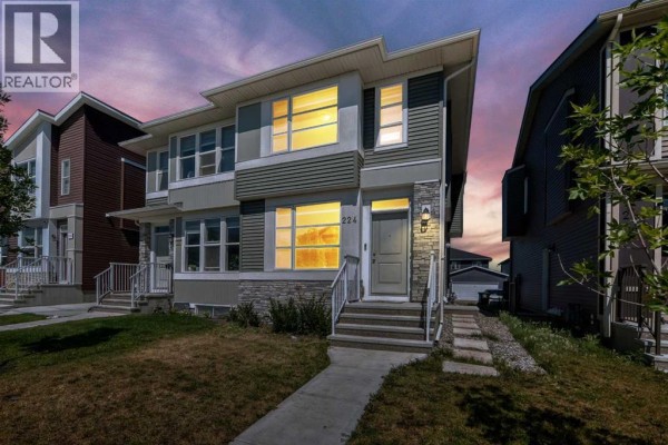 224 Corner Meadows Way, Calgary, AB, photo 2