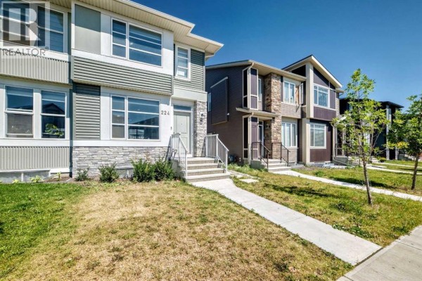 224 Corner Meadows Way, Calgary, AB, photo 3