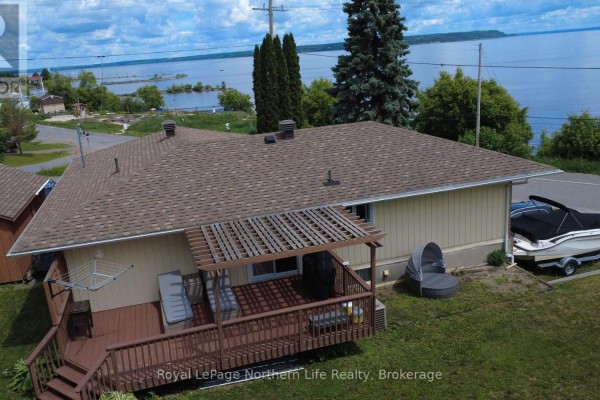 Bathroom - 224 Elliott Street, Temiskaming Shores, ON P0J1K0 Photo 5
