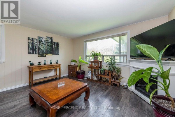 Kitchen - 224 Foster Drive, Barrie, ON L4N3X8 Photo 2