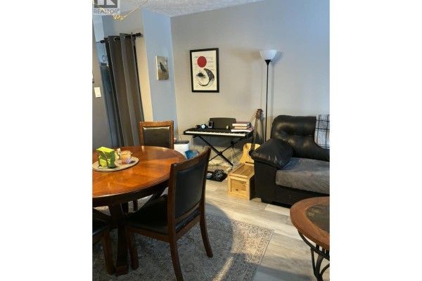 Laundry room - 224 Spieker Avenue, Tumbler Ridge, BC V0C2W0 Photo 5