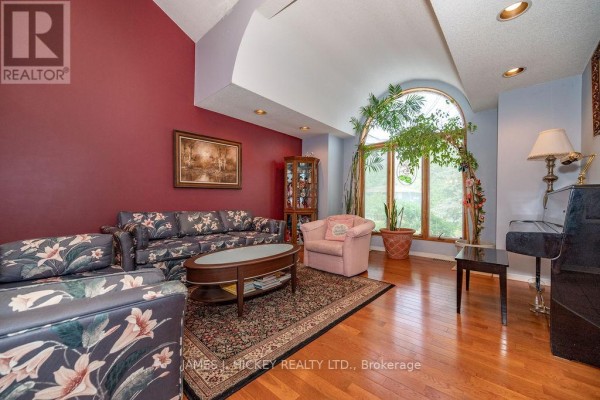 Family room - 224 Thomas Street, Deep River, ON K0J1P0 Photo 5