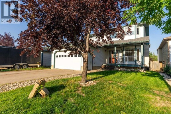 Family room - 224 Williams Drive, Fort Mcmurray, AB T9K5H2 Photo 2
