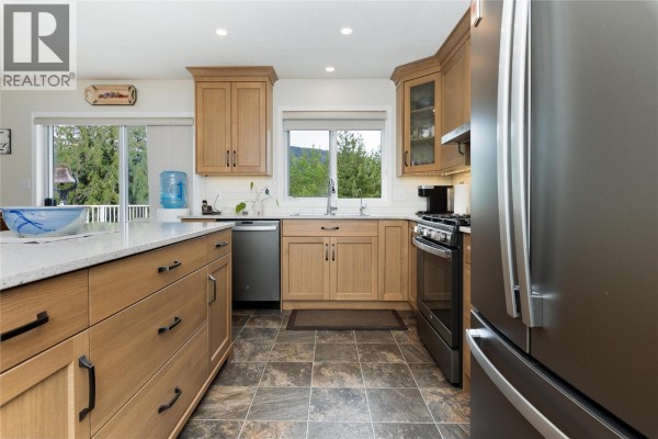 Recreation room - 2240 97b Highway Se, Salmon Arm, BC V1E1X6 Photo 5