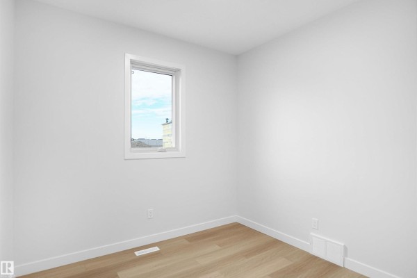 Bedroom 2 - 2241 194a St Nw, Edmonton, AB T6M1P7 Photo 5