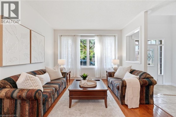 Recreation room - 2241 Glazebrook Circle, Oakville, ON L6M5B5 Photo 5