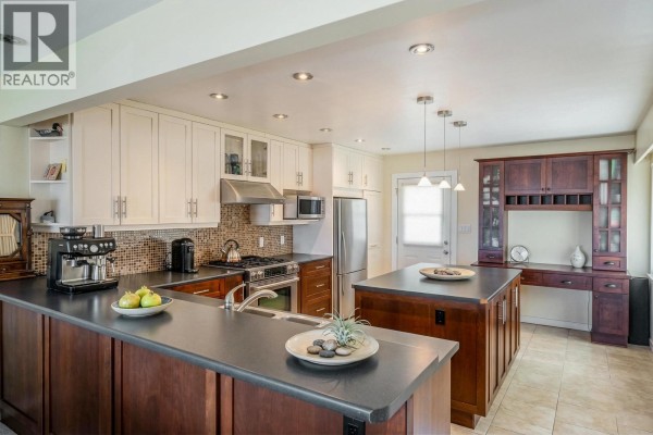 2244 W 32nd Avenue, Vancouver, BC V6L2B2 Photo 4