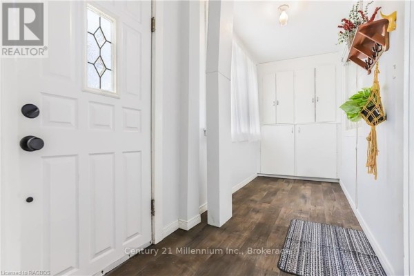 2245 4th Avenue W, Owen Sound, ON, photo 2
