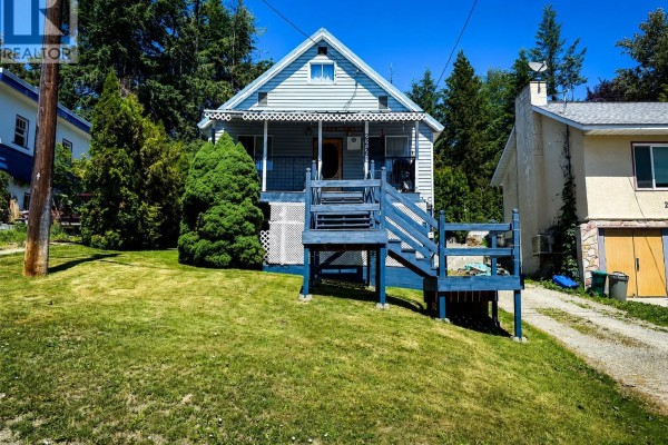 2246 Kootenay Avenue, Rossland, BC, photo 2