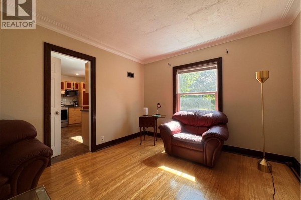 Recreation room - 225 Bridgeport Road E, Waterloo, ON N2J2K7 Photo 3
