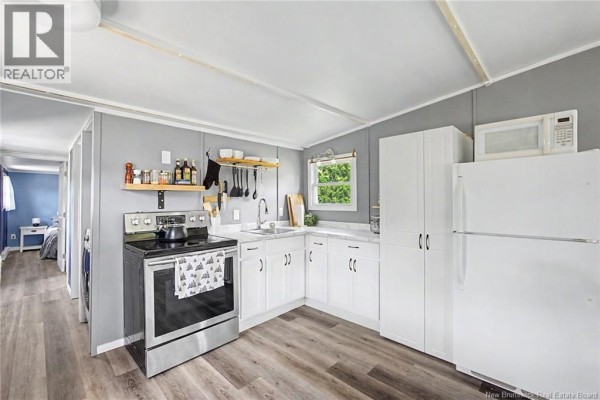 Kitchen - 225 Driftwood Loop, Fredericton, NB E3B7P1 Photo 5