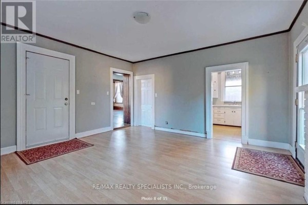 225 Dundas Street, Woodstock, ON N4S1A8 Photo 4