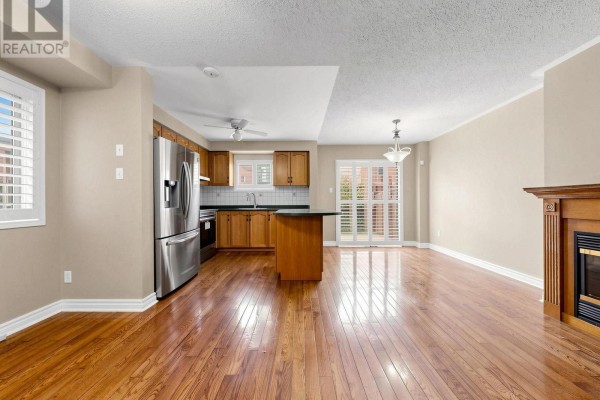 Primary Bedroom - 225 Kelso Crescent, Vaughan, ON L6A2E1 Photo 4