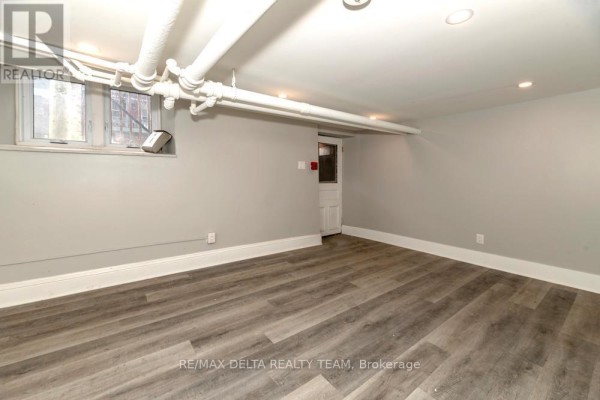 225 St. Patrick Street, Ottawa, ON K1N5K2 Photo 4