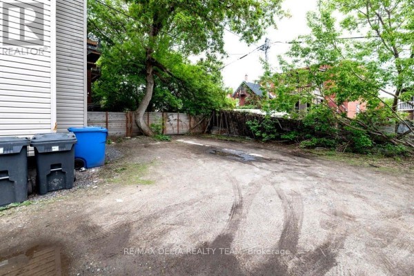 225 St. Patrick Street, Ottawa, ON K1N5K2 Photo 5
