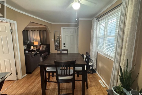 Kitchen - 225 Toronto Street, Regina, SK S4R1M1 Photo 4