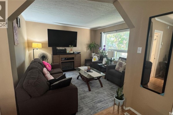 Bedroom - 225 Toronto Street, Regina, SK S4R1M1 Photo 5