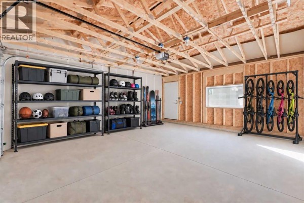 2pc Bathroom - 225 Vantage Drive, Cochrane, AB T4C3G5 Photo 4