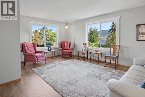 2250 Blair Court, Lake Country, BC, photo 2