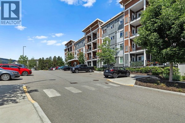 4pc Ensuite bath - 2250 Majoros Road Unit# 412, West Kelowna, BC V4T0A6 Photo 2