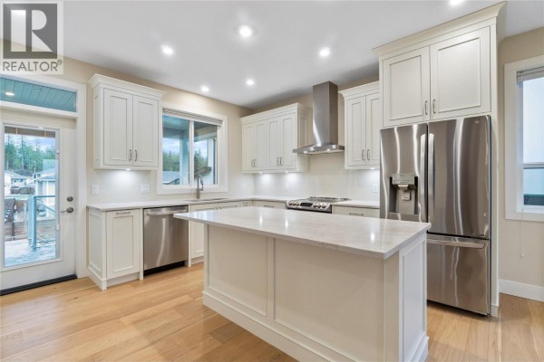 Laundry room - 2251 14 Avenue Se, Salmon Arm, BC V1E0E7 Photo 4