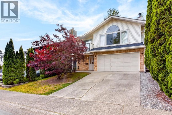 22525 Brickwood Close, Maple Ridge, BC V2X9J5 Photo 2